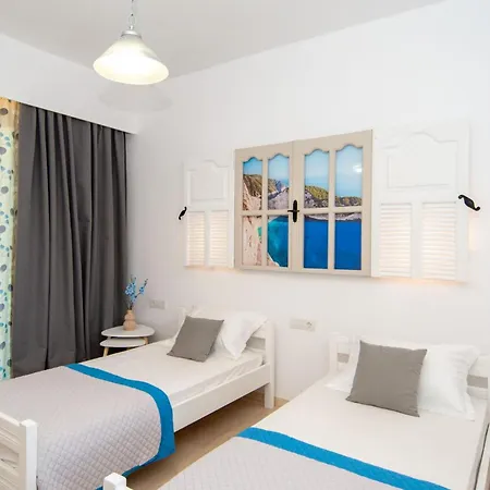 Kolevri - 650m From Center, By Zantewize 3* لاغاناس